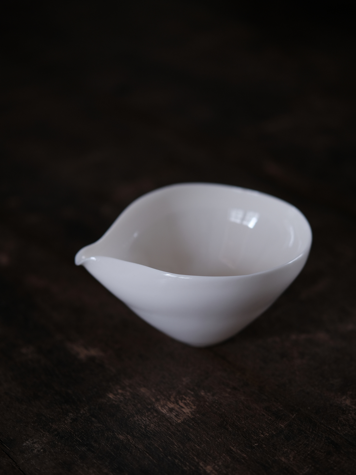 White Porcelain Fairness Cup (白瓷公道杯)